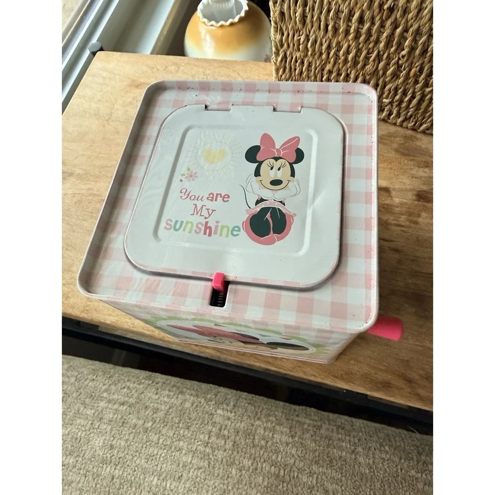 Disney 2014 Minnie Mouse 